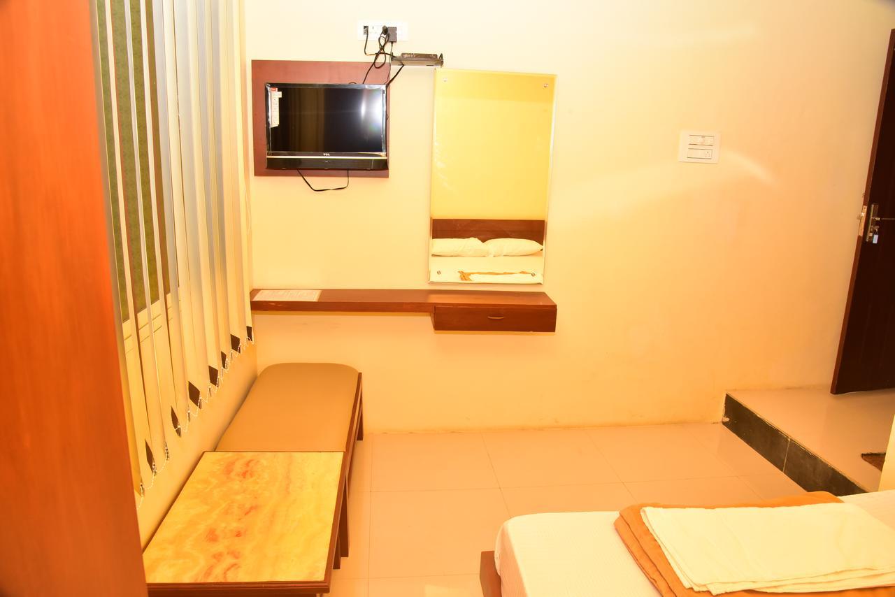 Bright Palace Restaurant And Residency Hotell Shimoga Eksteriør bilde