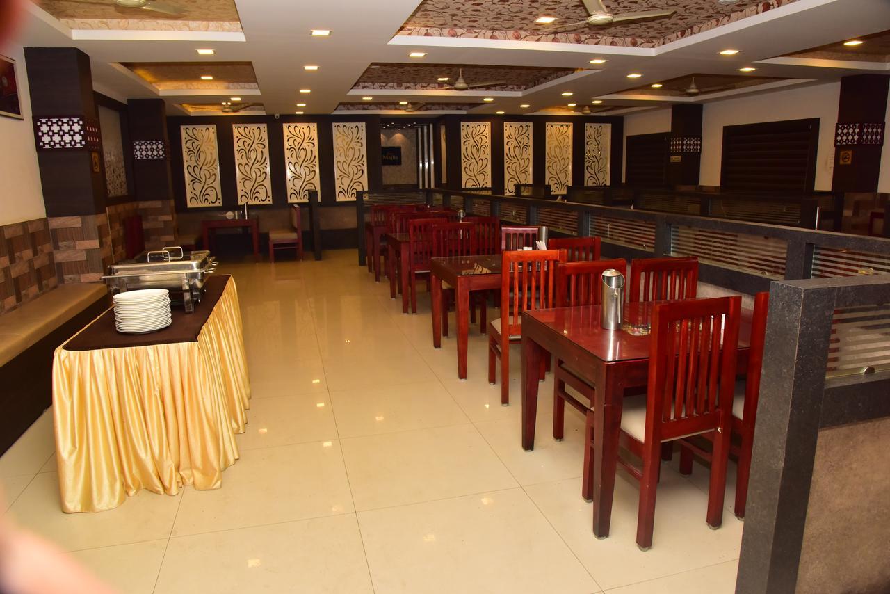 Bright Palace Restaurant And Residency Hotell Shimoga Eksteriør bilde
